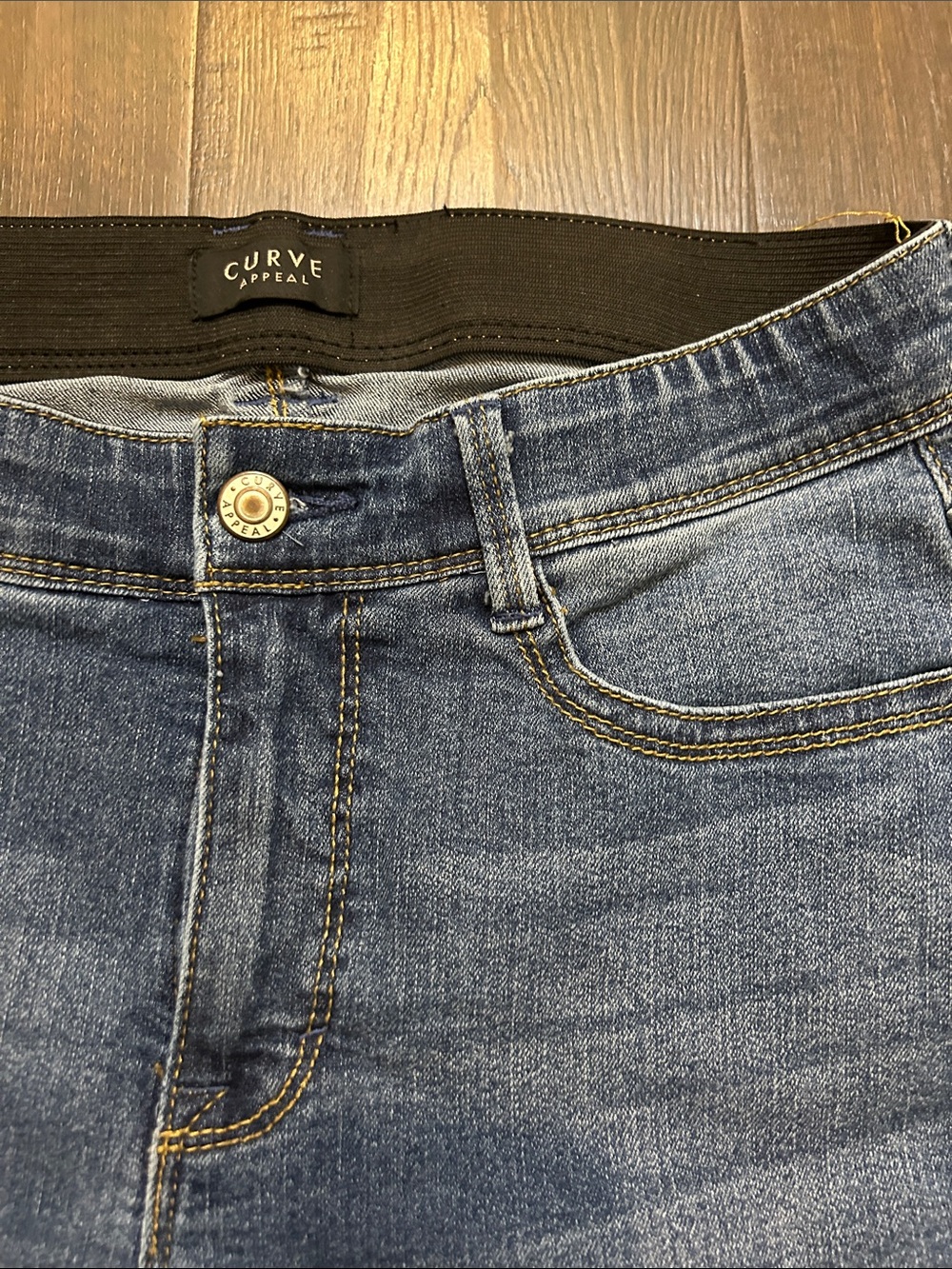 Curvy Midwash Blue Skinny Jeans for Women - Picture 5 of 10